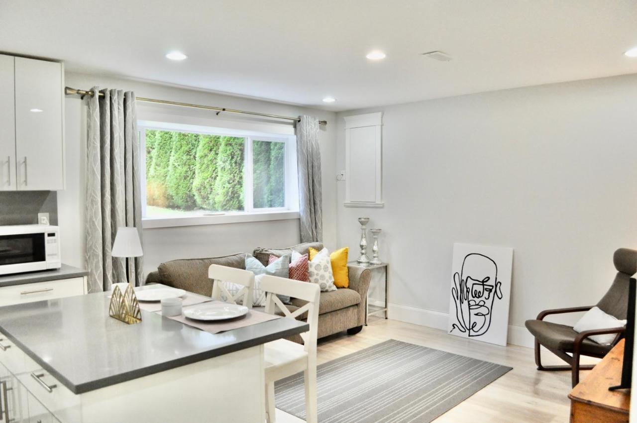 Stylish 1 Bedroom Suite In North Vancouver 10 Mins Ski Bagian luar foto