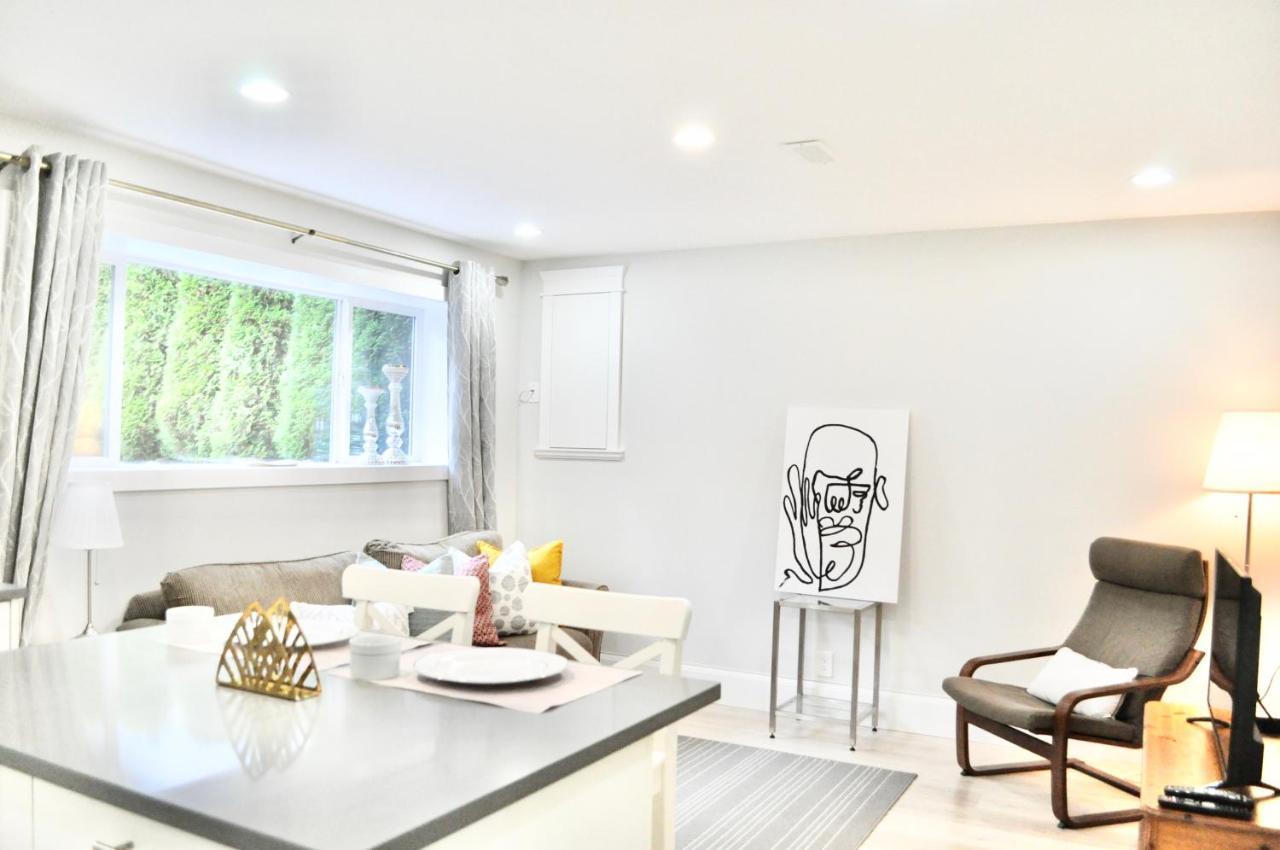 Stylish 1 Bedroom Suite In North Vancouver 10 Mins Ski Bagian luar foto